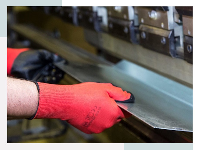 Гибка металла в Карасук от 609 руб. - Надёжно и быстро